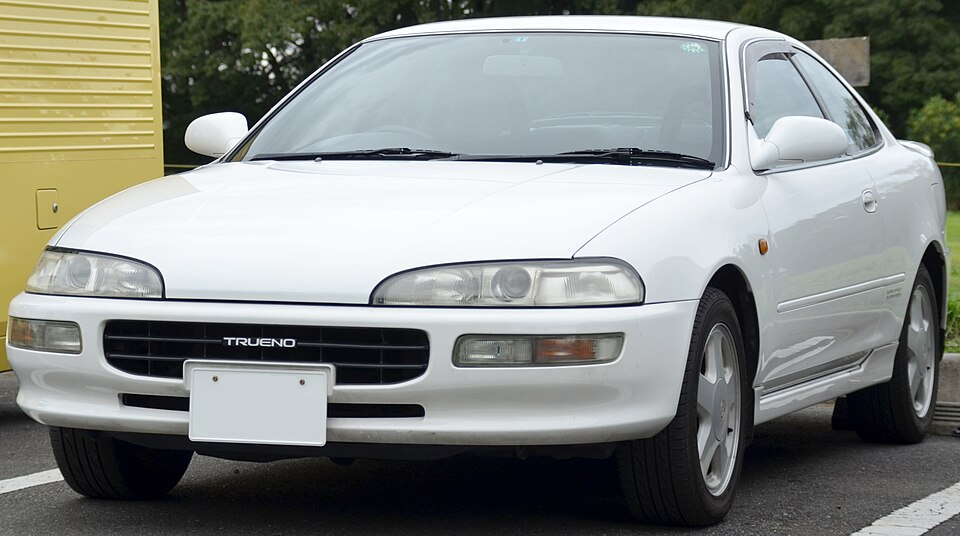 トヨタ カローラレビン／スプリンタートレノ AE101 の外観写真