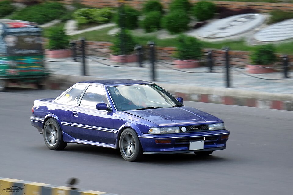 トヨタ カローラレビン／スプリンタートレノ AE92 の外観写真