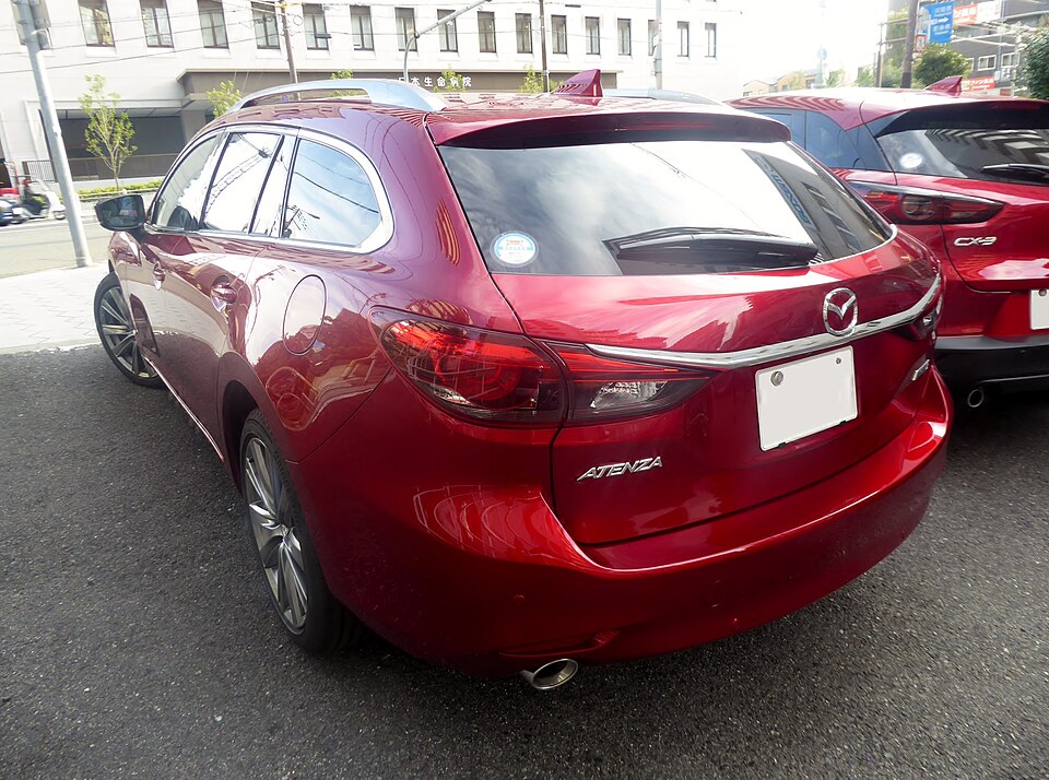 マツダ アテンザ／MAZDA6 3代目 後期 の後方写真