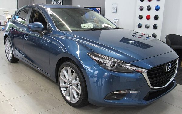 アクセラ／MAZDA3 3代目 の顔