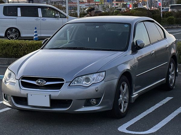 レガシィ B4 2代目 の正面写真