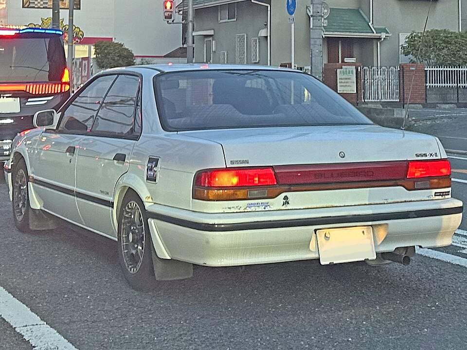 日産 ブルーバード 8代目 の外観写真