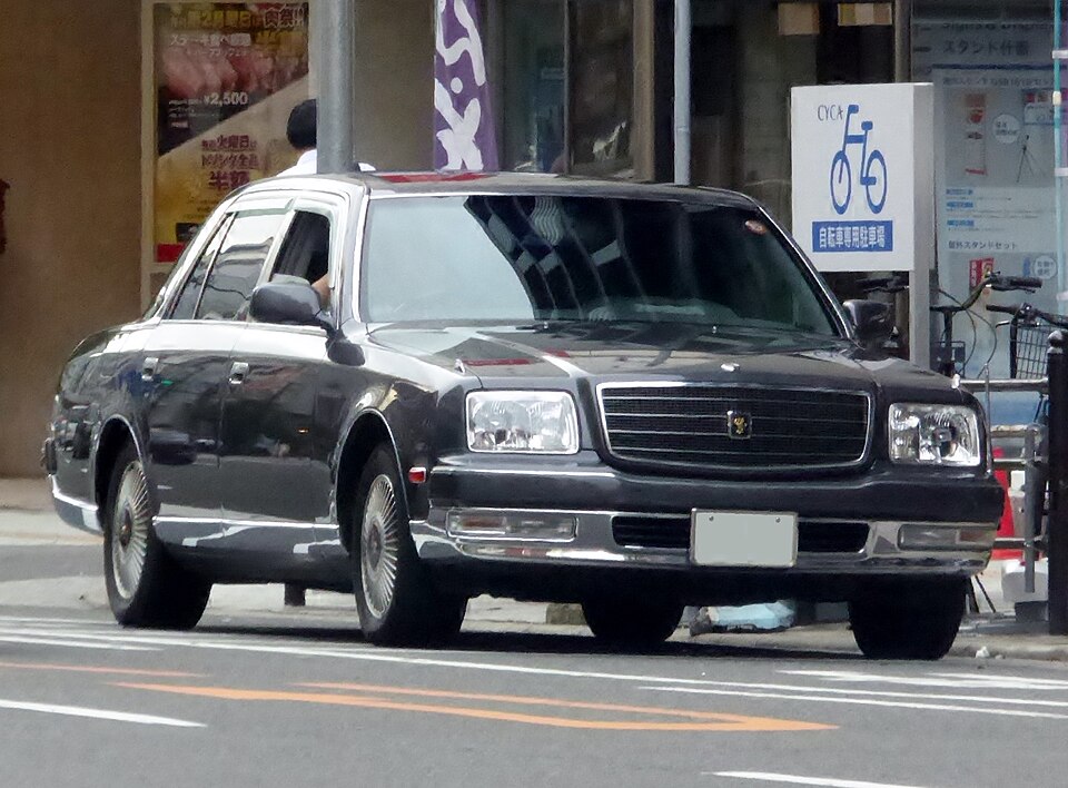 トヨタ センチュリー 2代目 の正面写真