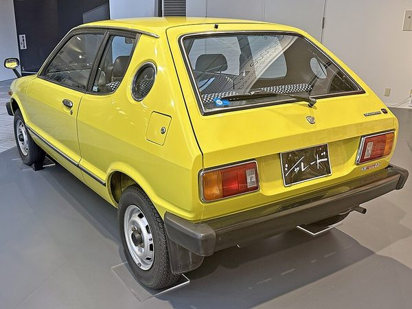 シャレード 3代目 の後方写真