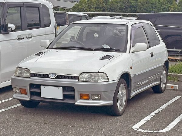 シャレード 4代目 の正面写真