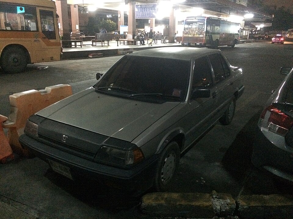 ホンダ シビック 3代目 の外観写真