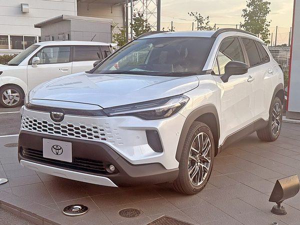 カローラクロス 初代