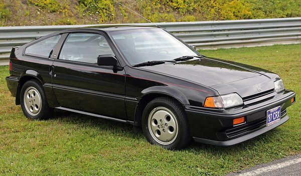 CR-X 2代目 の斜め前写真