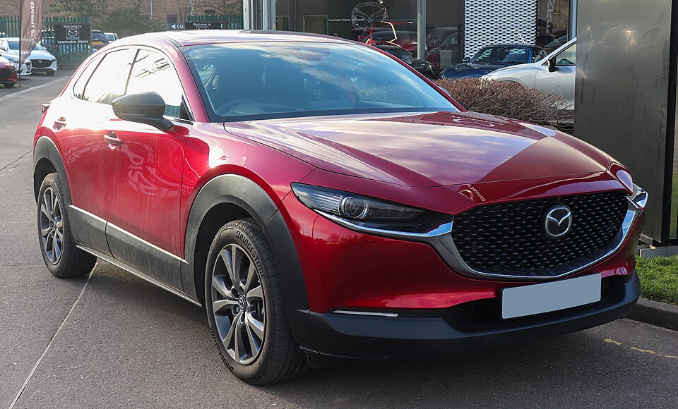 マツダ CX-30 初代 の正面写真
