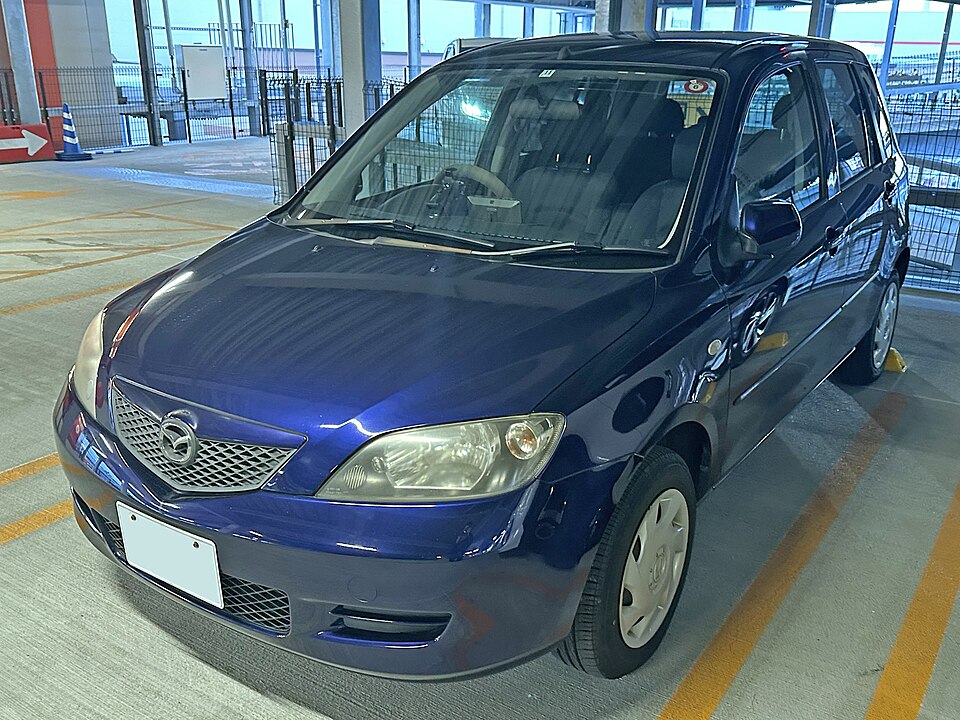 マツダ デミオ／MAZDA2 2代目 通期 の写真