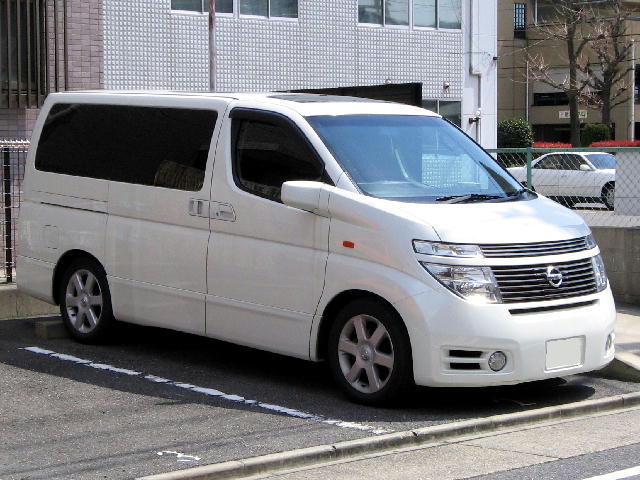 日産 エルグランド 2代目 ハイウェイスター ハイウェイスター の写真