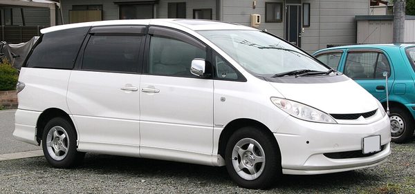 エスティマ 2代目 の横写真