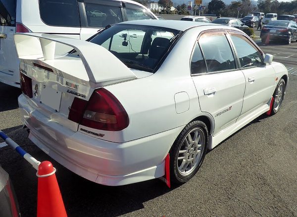 ランサーエボリューション IV〜VI の後方写真