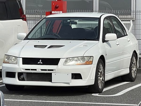 ランサーエボリューション VII〜IX の正面写真