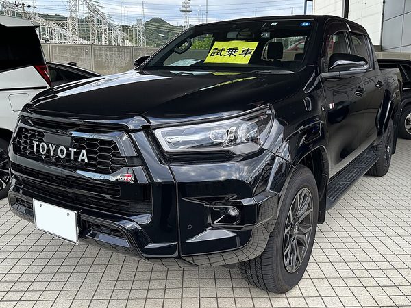 ハイラックス 8代目 (GUN125)