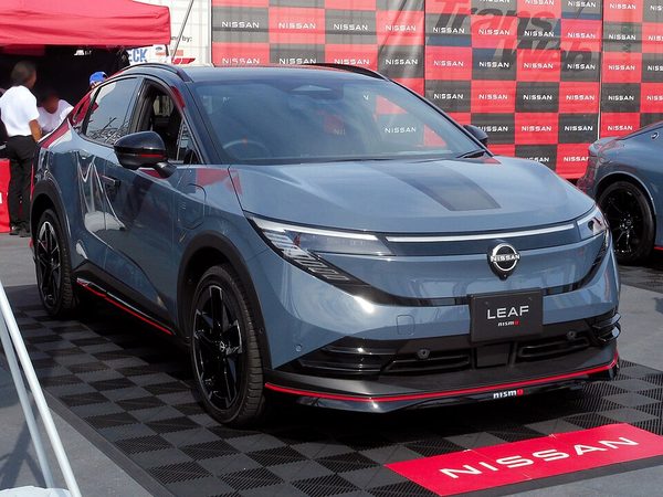 リーフ 3代目 NISMO
