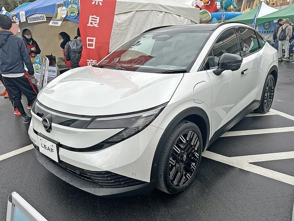 日産 リーフ