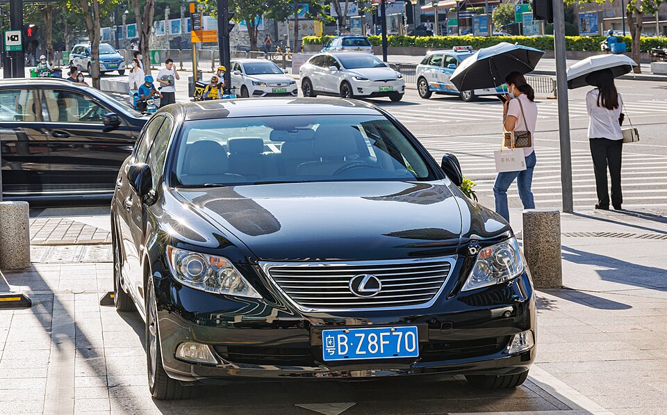 レクサス LS 4代目 (XF40) の外観写真