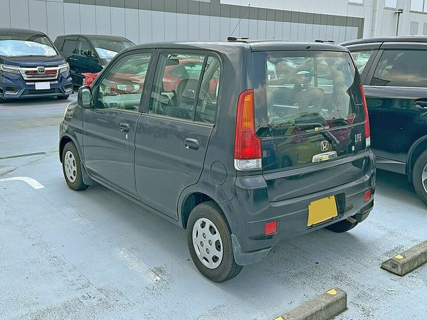 ライフ 3代目 の後方写真