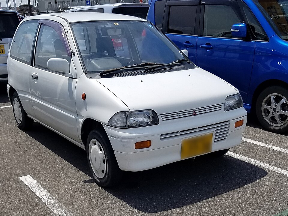 三菱 ミニカ 6代目 の外観写真