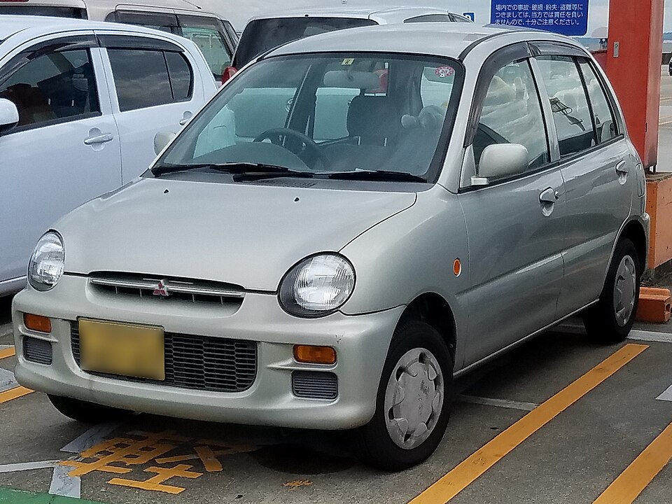 三菱 ミニカ 7代目 の外観写真