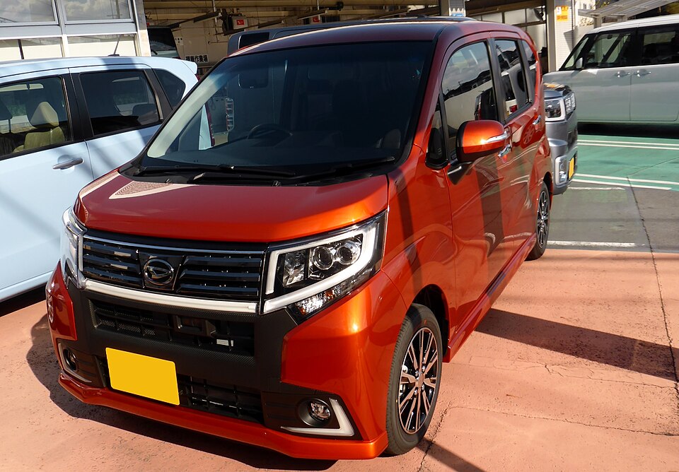 ムーヴ 6代目 カスタム カスタム の顔