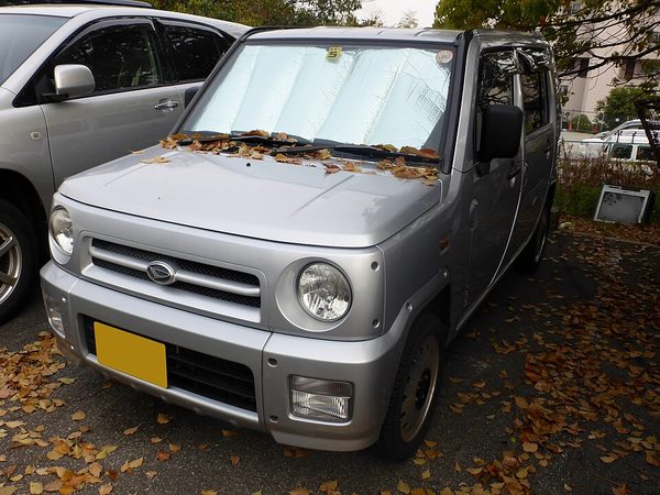 ネイキッド 初代 の正面写真