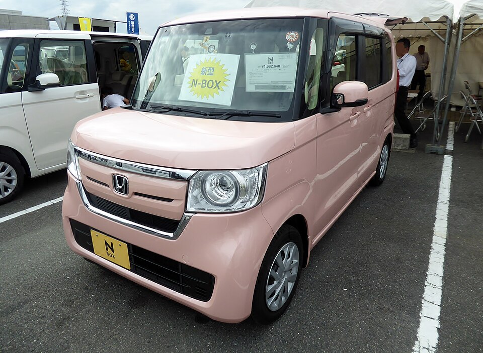 N-BOX 2代目 標準 の顔
