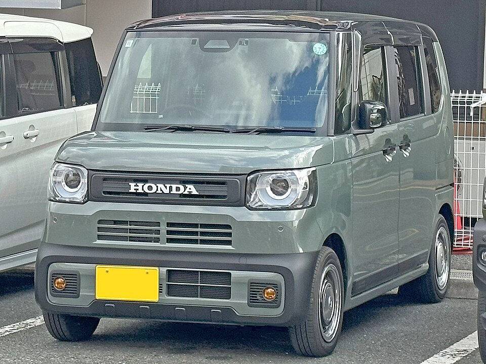 ホンダ N-BOX 3代目 JOY の正面写真