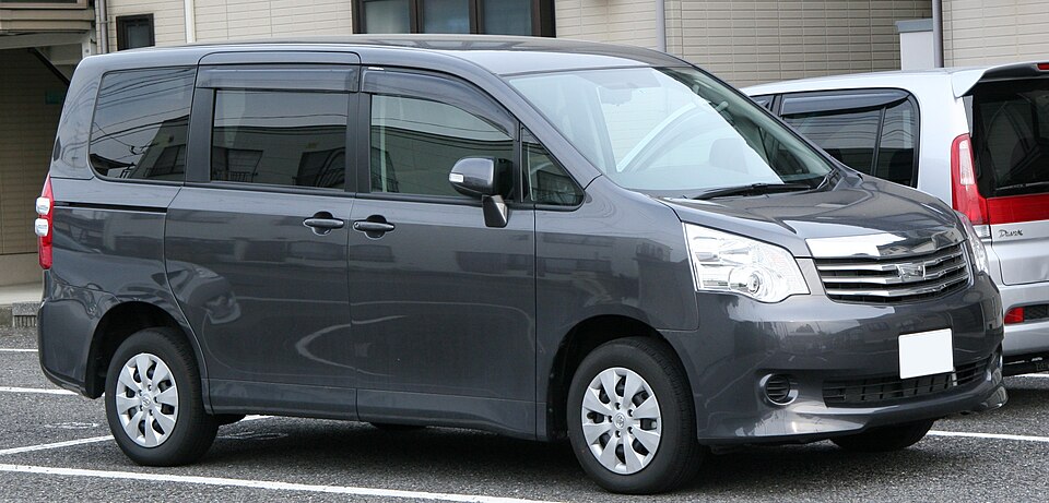 ノア 2代目 標準 の顔