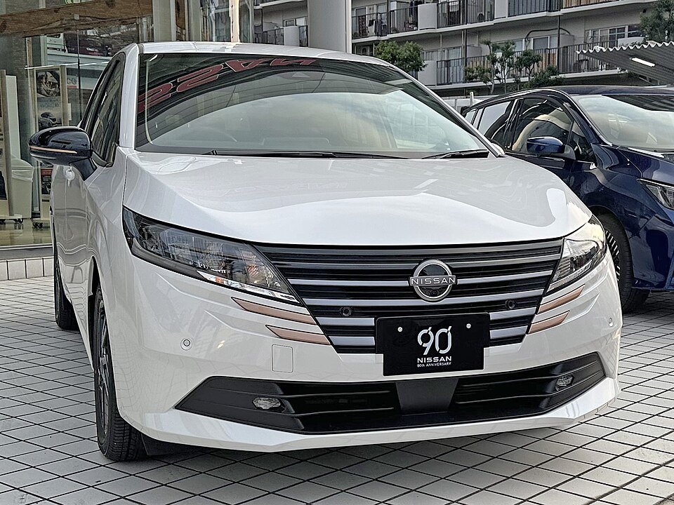 日産 ノート 3代目 後期 の外観写真