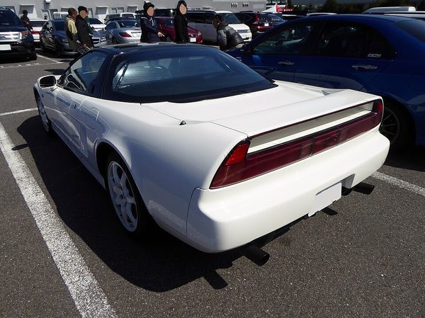 NSX 初代 の後方写真