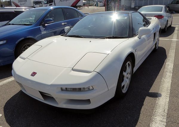 NSX 初代 の正面写真