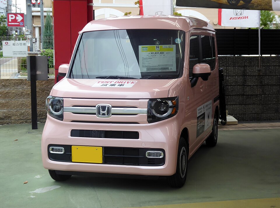 ホンダ N-VAN 初代 の外観写真