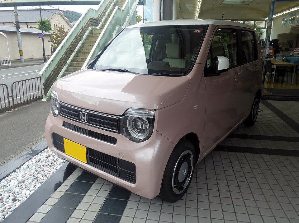 ホンダ N-WGN 2代目 の正面写真