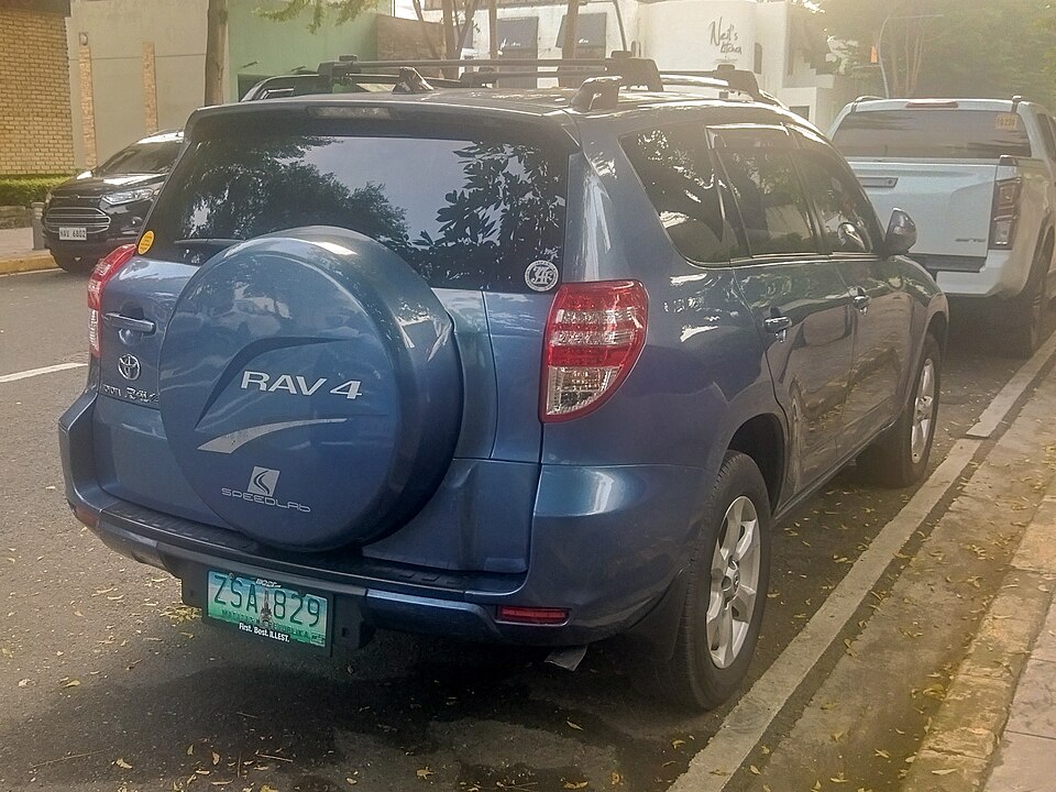 トヨタ RAV4 3代目 の外観写真