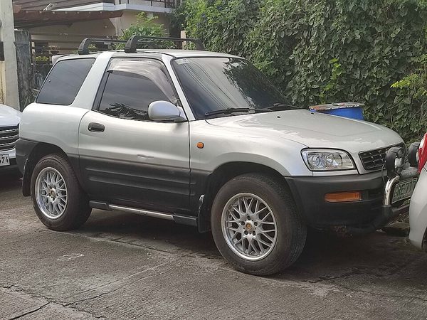 RAV4 初代 の外観写真