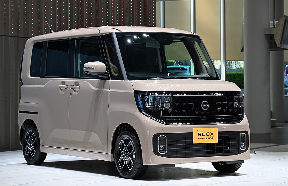 日産 ルークス 3代目 後期 ハイウェイスター の外観写真
