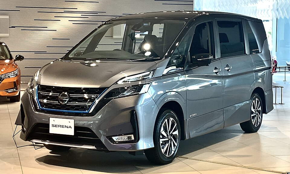 日産 セレナ 5代目 後期 の正面写真