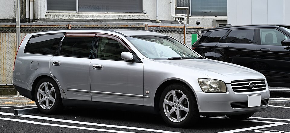 日産 ステージア 2代目 の外観写真