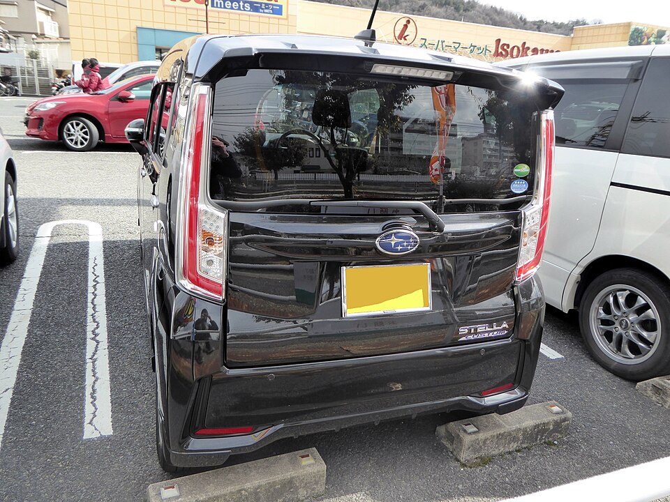 スバル ステラ 3代目 の後方写真