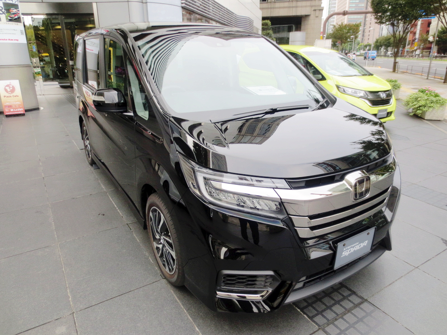 ホンダ ステップワゴン 5代目 の外観写真