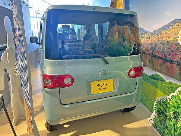 タント 初代 の後方写真