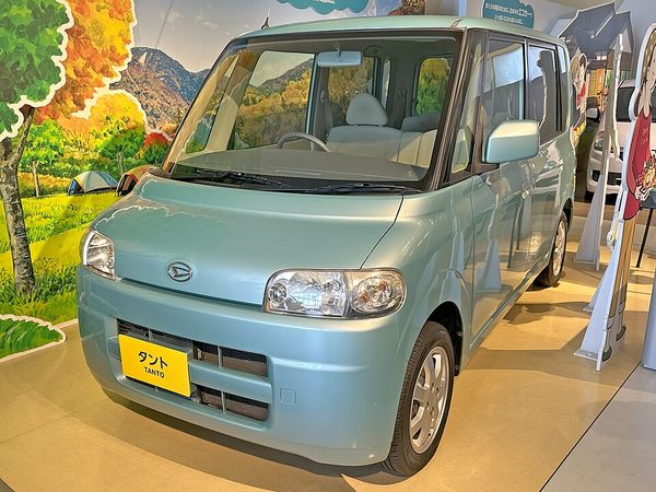タント 初代 の正面写真