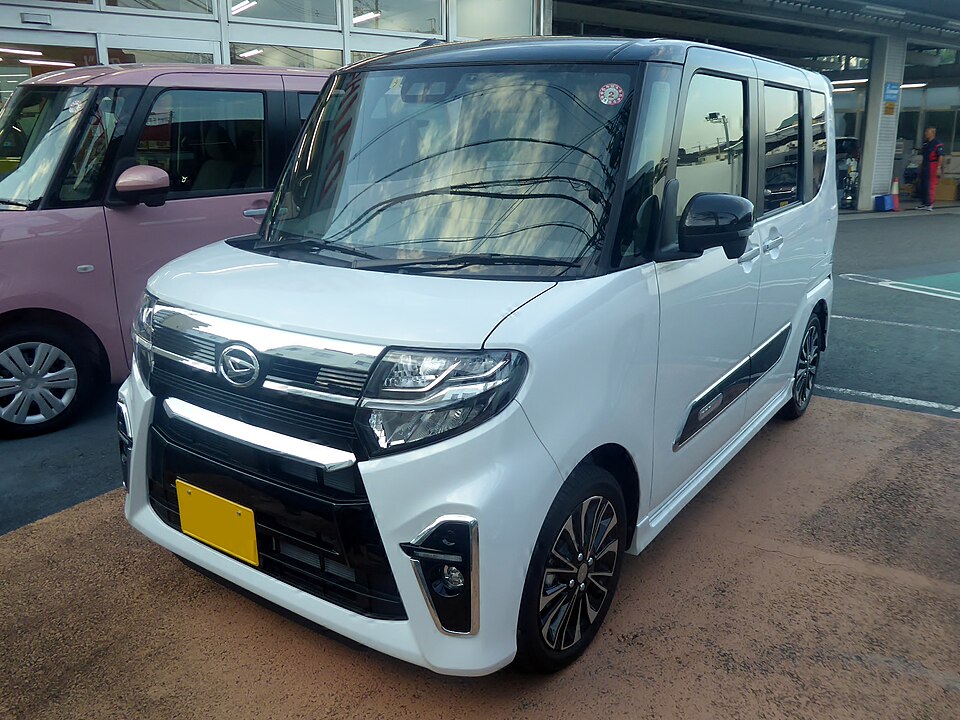 ダイハツ タント