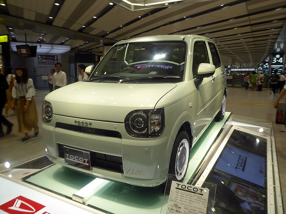 ダイハツ ミラ トコット 初代 の正面写真