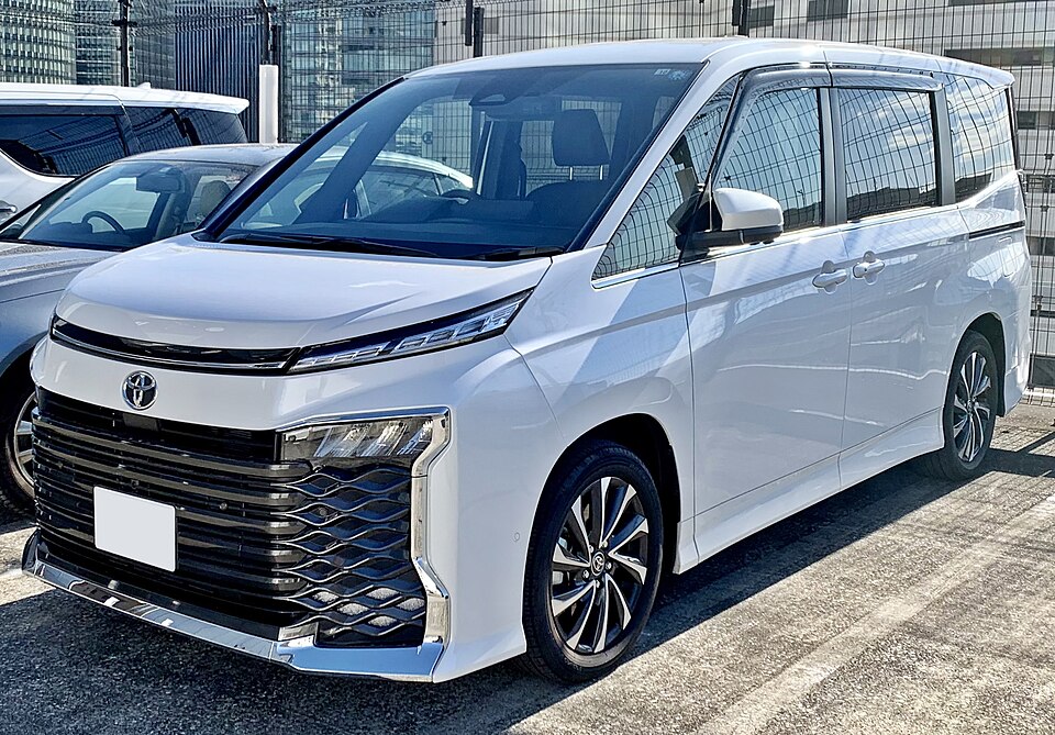 トヨタ ヴォクシー