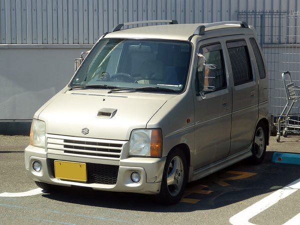 ワゴンR 初代 後期 の正面写真