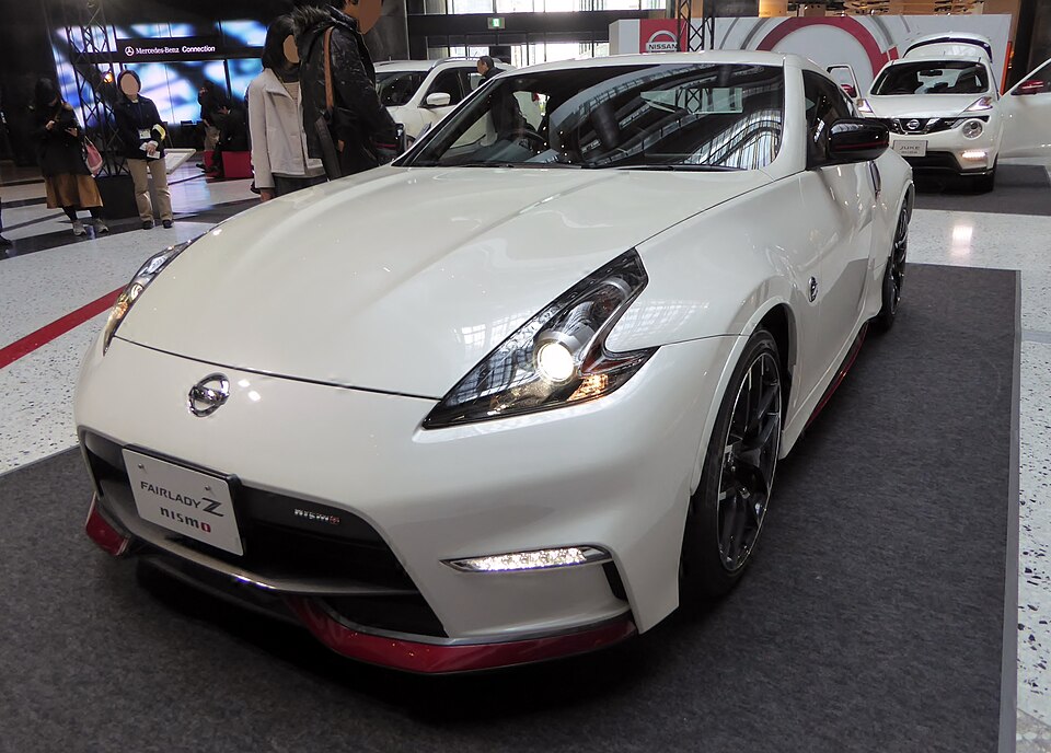 日産 フェアレディZ 6代目 NISMO の正面写真